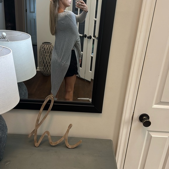 We The Free Asymmetric Grapevine Tunic in Gray - Picture 8 of 10